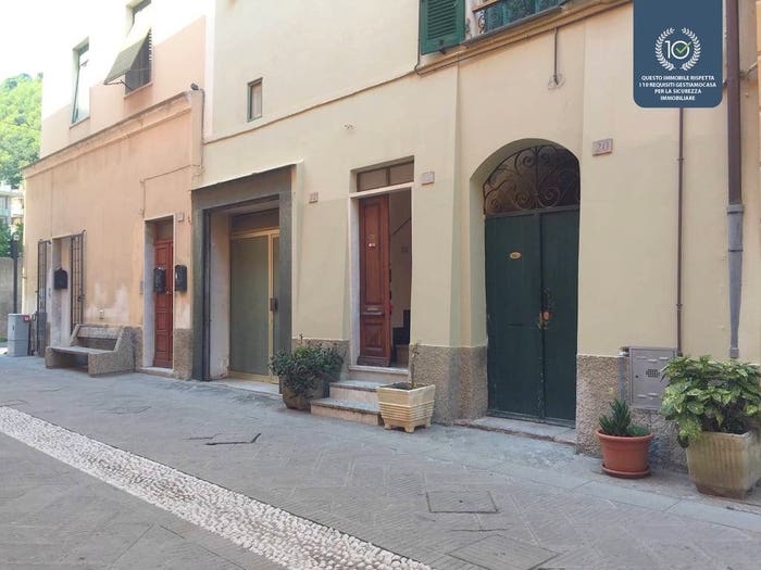 Casa con 6 locali in vendita in Via Camillo Benso di Cavour, Borghetto Santo Spirito