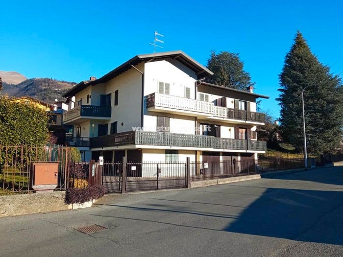 Appartamento trilocale in vendita in Centro, Parre