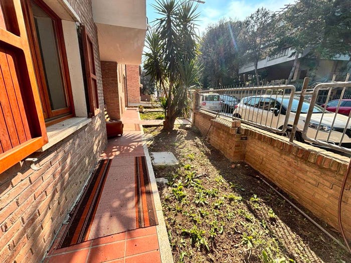 Casa quadrilocale in vendita in Via Giacomo Matteotti, Centro, Falconara Marittima