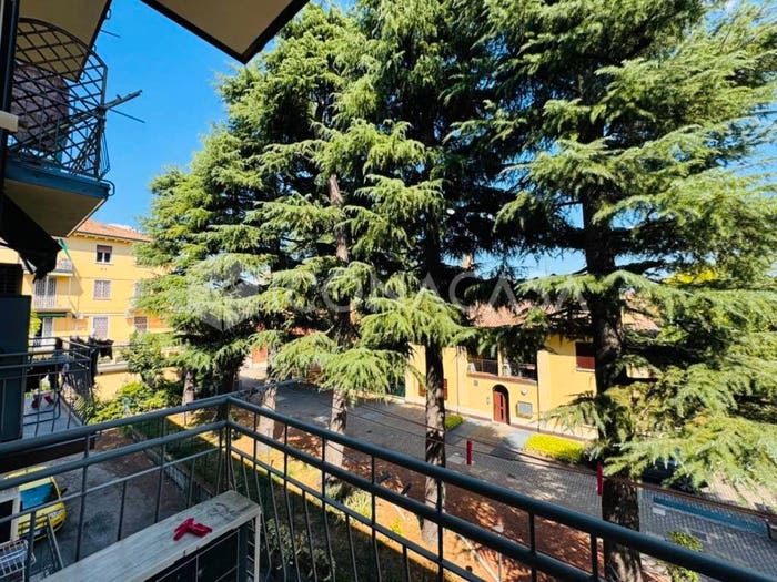Appartamento trilocale in vendita in Via Tito Azzolini, Borgo Panigale, Bologna