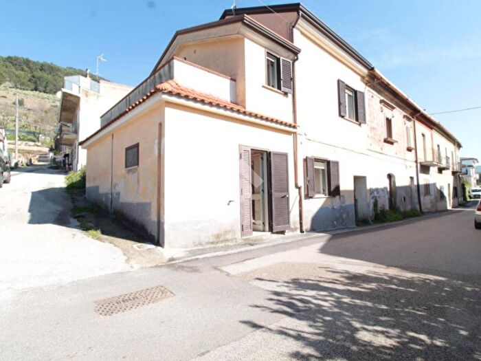 Casa trilocale in vendita in Vico Zaccaria, Annunziata, Castel Morrone