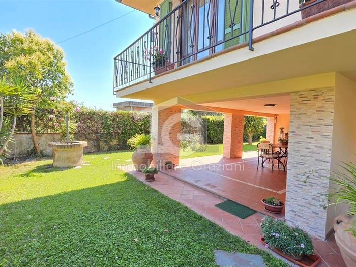Casa con 6 locali in vendita in via delle parrane, Centro, Collesalvetti