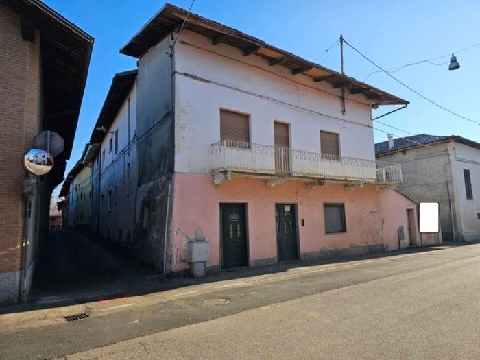 Casa trilocale in vendita in Via Umberto Primo, Foglizzo