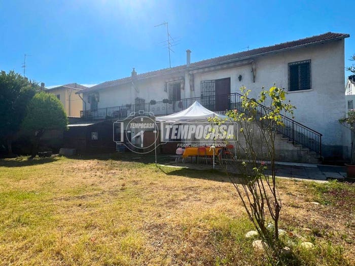 Appartamento trilocale in vendita in Via Francesco Cherubini, San Domenico, Legnano