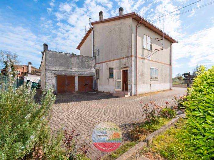 Appartamento quadrilocale in vendita in Via Novembre, Centro, Codigoro