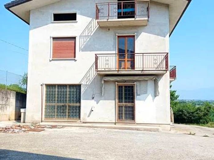 Casa con 6 locali in vendita in Via Venezia, Isola Vicentina