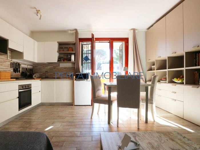 Appartamento trilocale in vendita in Viale Montreuil, Marina di Grosseto, Grosseto