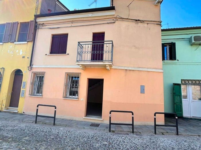 Casa trilocale in vendita in Comacchio Città, Comacchio