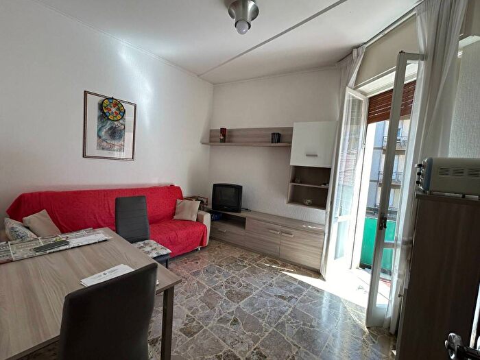 Appartamento bilocale in vendita in Corso Novembre, Borghetto Santo Spirito