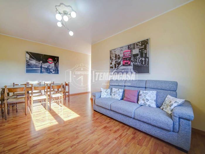 Appartamento trilocale in vendita in Via Monte Rosa, Centro, Castelletto Sopra Ticino