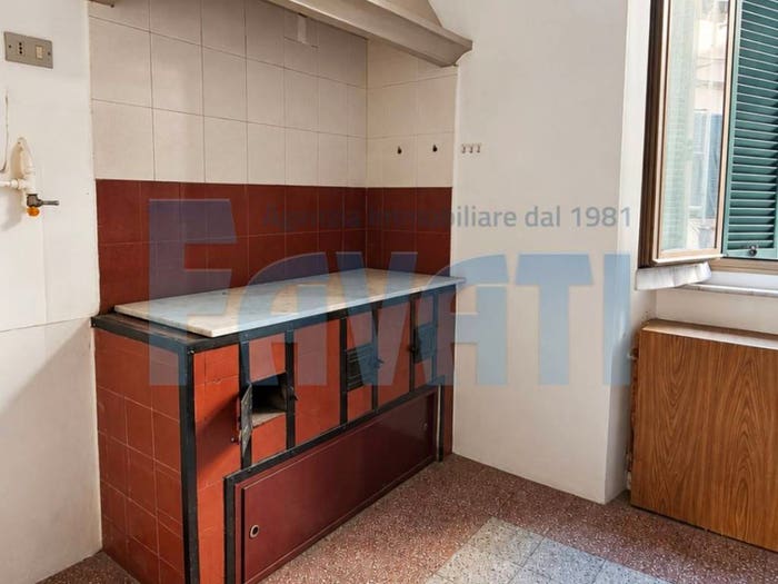 Appartamento con 5 locali in vendita in Via San Giovanni, Quartiere Venezia, Livorno