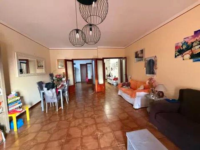 Appartamento con 5 locali in vendita in Centro Nn, Centro, Pitigliano