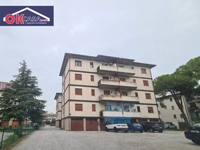 Appartamento con 5 locali in vendita in via amerigo vespucci, Centro, Cervignano del Friuli