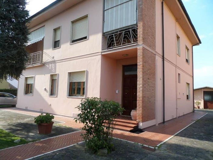 Casa con 6 locali in vendita in Viale Europa, Centro, Castelfranco di Sotto
