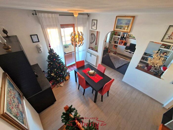 Appartamento quadrilocale in vendita in Via degli Ontani, Terminetto Migliarina, Viareggio
