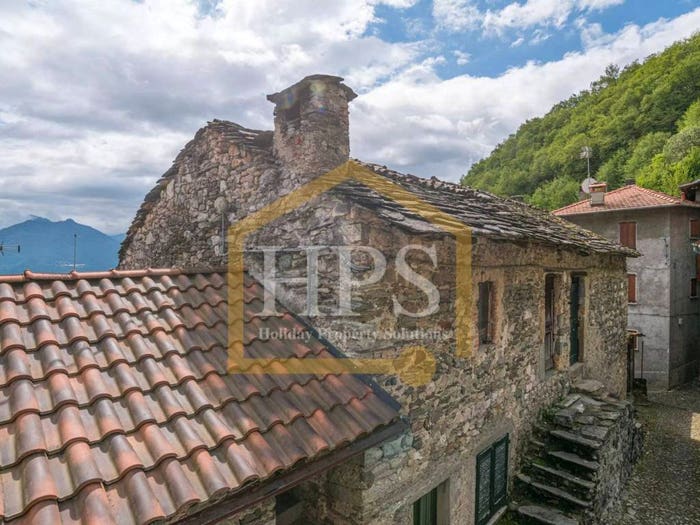 Casa in vendita in Via Lera, Centro, Plesio