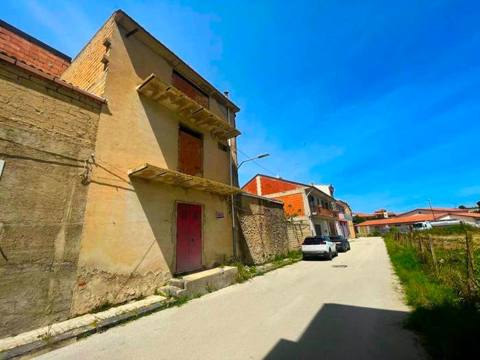 Appartamento con 6 locali in vendita in Campobello di Licata