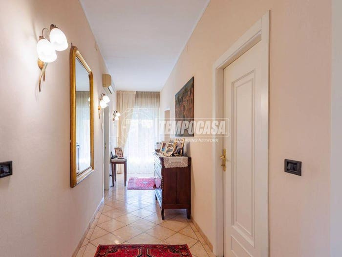 Casa con 6 locali in vendita in Via Giacomo Leopardi, Centro, Collecchio