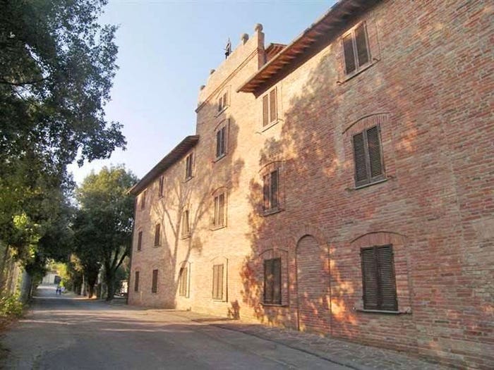 Casa con 6 locali in vendita in Porto, Castiglione del Lago