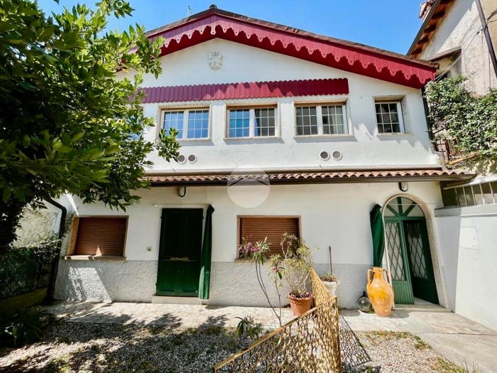Appartamento bilocale in vendita in Via Monte Baldo, Garda