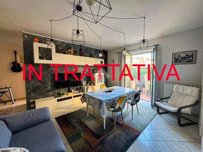 Appartamento trilocale in vendita in Via R Mirabelli, Centro, Amantea
