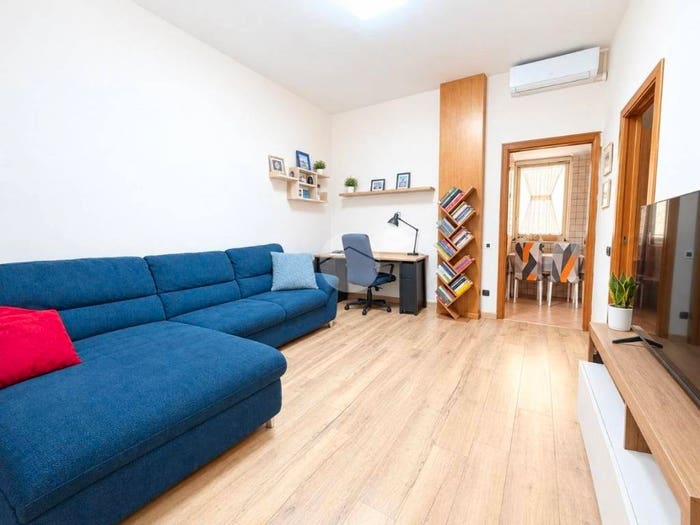 Appartamento monolocale in vendita in Via Santi Giovanni e Paolo, San Carlo All'Arena, Napoli