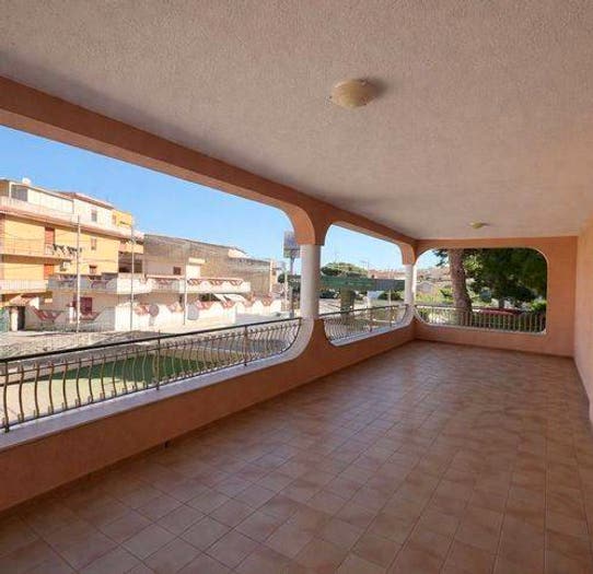Appartamento con 6 locali in vendita in Via Villagrazia, Villagrazia, Palermo