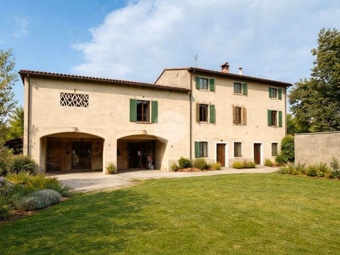 Casa con 6 locali in vendita in Via Silani, Sandrà, Castelnuovo del Garda