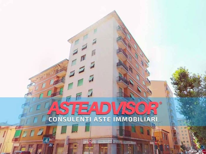 Appartamento quadrilocale in vendita in Via Giuseppe Mazzini, Novi Ligure