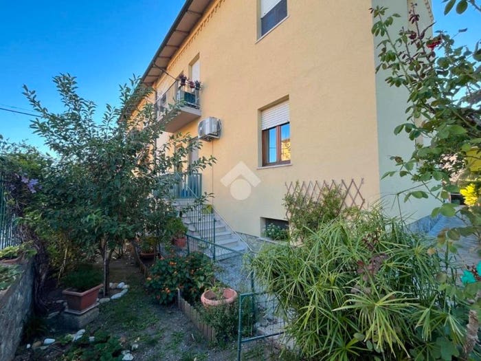 Appartamento trilocale in vendita in Via Garibaldi, Stazione Di Allerona, Allerona