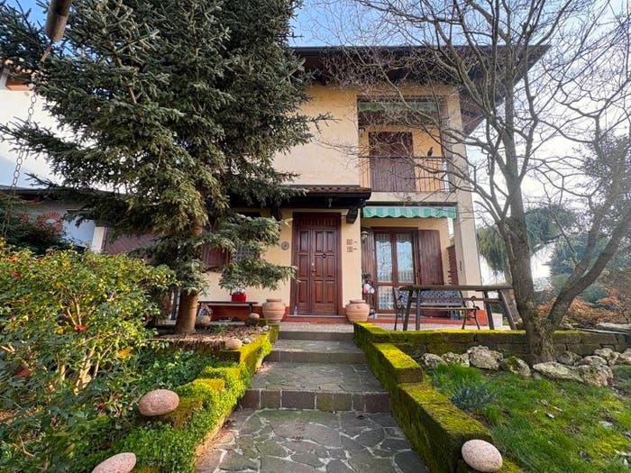 Casa quadrilocale in vendita in Largo Maggio, Centro, Garlasco