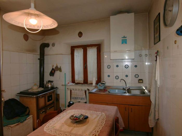 Casa con 6 locali in vendita in Montisi, Montalcino