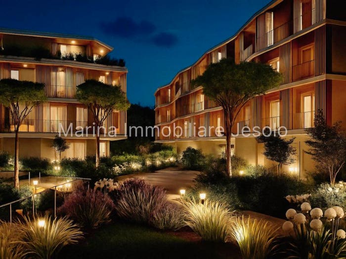 Appartamento trilocale in vendita in Viale Oriente, Pineta, Jesolo