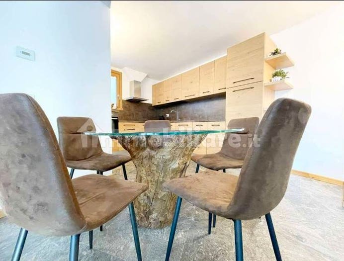 Casa trilocale in vendita in Via Pianello, Madesimo