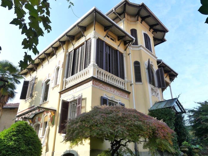 Casa con 6 locali in vendita in Via Martiri della Libertà, Centro, Cossato