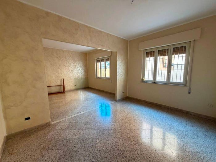 Appartamento quadrilocale in vendita in Via Santa Rita, Tribunale, Palermo