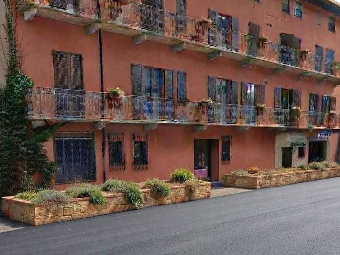 Appartamento con 6 locali in vendita in Piazza della Vittoria, Centro Storico, Lodi