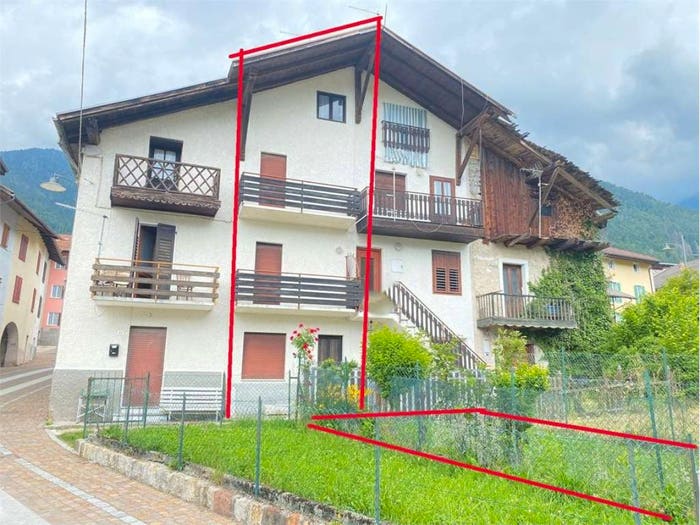Casa con 6 locali in vendita in VIA DON LUIGI MORELLI, Bieno