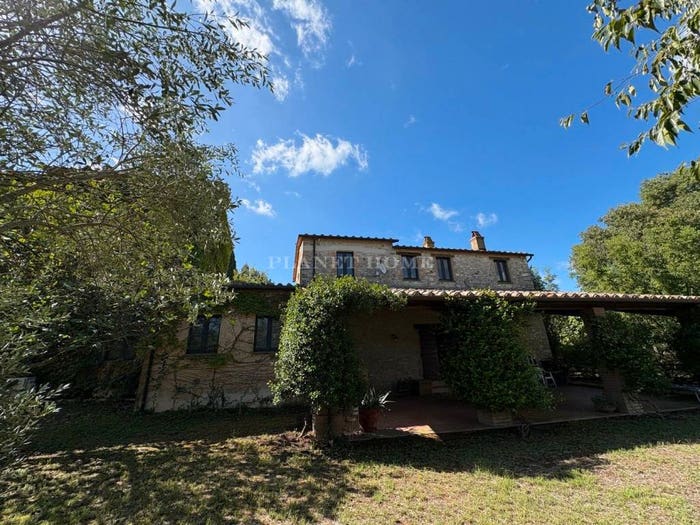 Casa quadrilocale in vendita in Orvieto