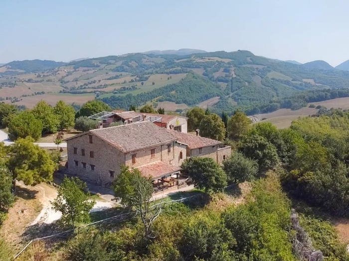 Casa con 6 locali in vendita in Località Tirello, Camerino