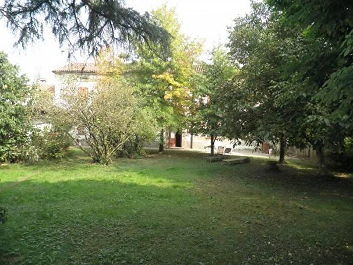 Casa con 6 locali in vendita in Via Amilcare Ponchielli, Castelverde