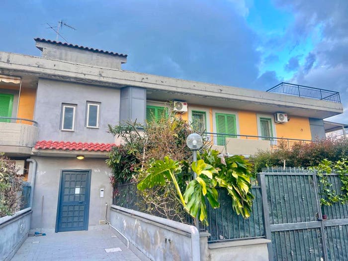 Casa trilocale in vendita in Via Dottor Mario Amato, Centro, Mascali