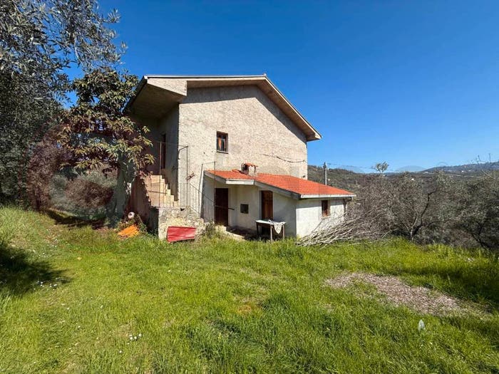 Casa con 6 locali in vendita in Contrada Vagni, Arpino
