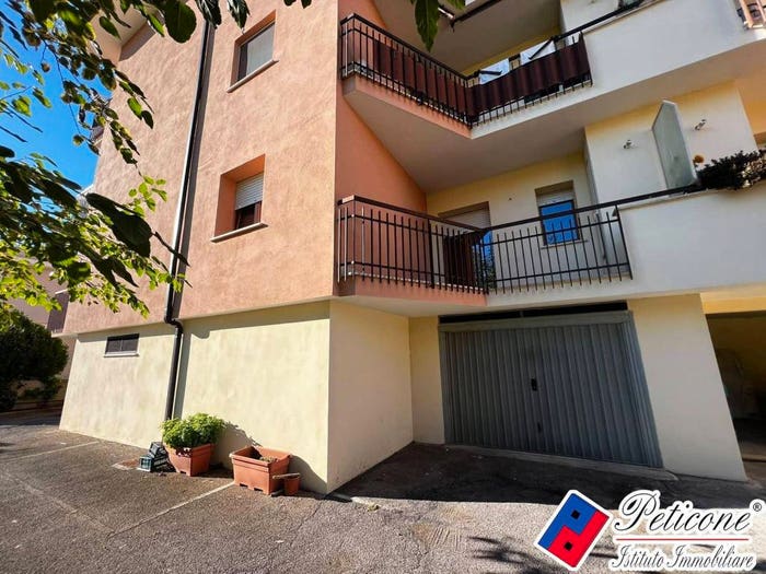 Appartamento quadrilocale in vendita in VIA GERMANIA, Centro, Fondi