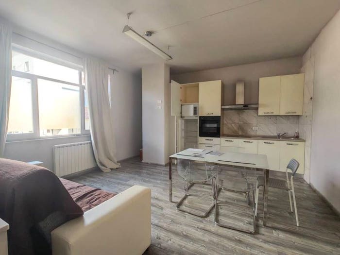 Appartamento trilocale in vendita in Via Roma, Centro, Carrara
