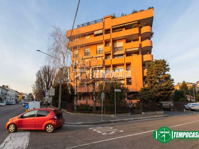 Casa con 5 locali in vendita in Via Santa Liberata, Castellanza