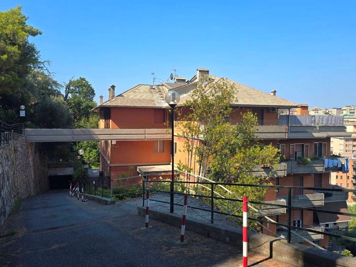Appartamento bilocale in vendita in Via Giulio Tanini, Borgoratti, Genova