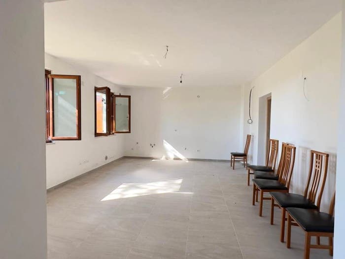 Casa con 6 locali in vendita in Via Giuseppe Garibaldi, Centro, Moglia