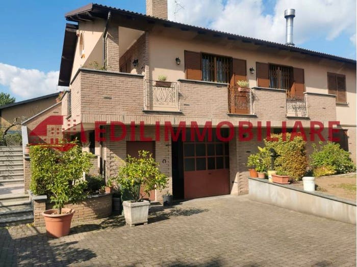 Casa con 5 locali in vendita in Via Milano, Villaggio Brollo, Ceriano Laghetto