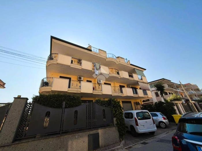 Appartamento con 6 locali in vendita in Via San Salvatore, Gricignano di Aversa